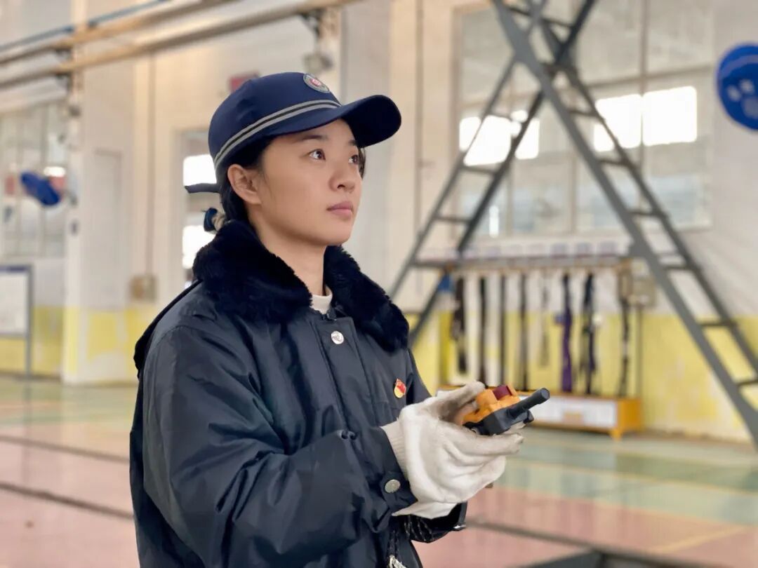 看镜头!听听铁路人的春运愿望→ 看镜头!听听铁路人的春运愿望→