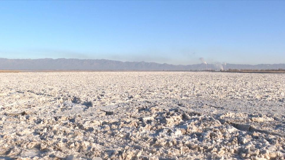 告别“凿冰测流”:黄河水文监测迈入智能化时代 告别“凿冰测流”:黄河水文监测迈入智能化时代