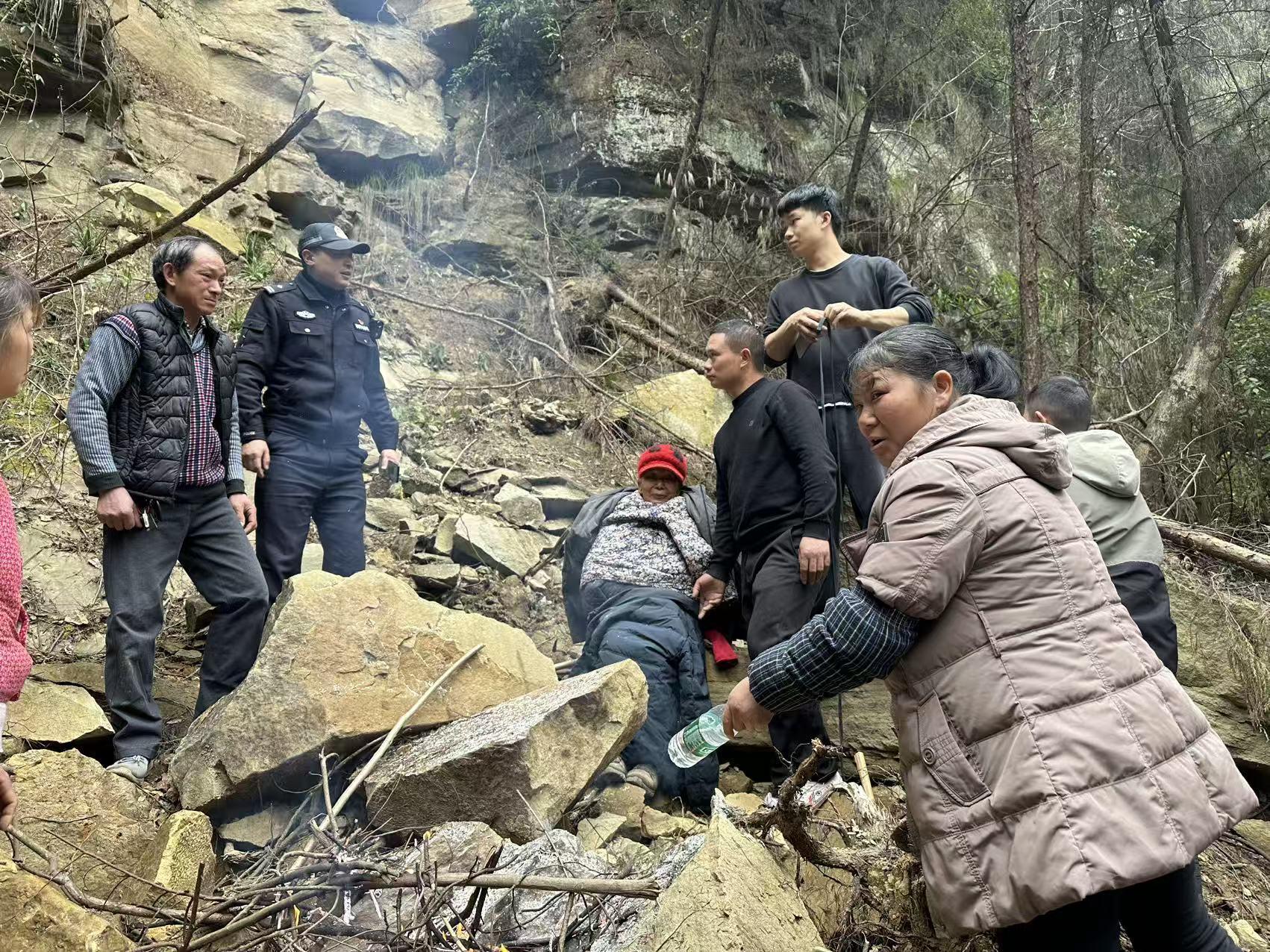 新春走基层 | “春节有我在，请安心过年”