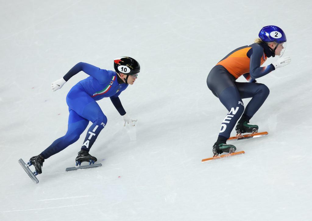 冬奥会全天综合:孙龙“破冰”摘银 名将错失“三连冠” 冬奥会全天综合:孙龙“破冰”摘银 名将错失“三连冠”