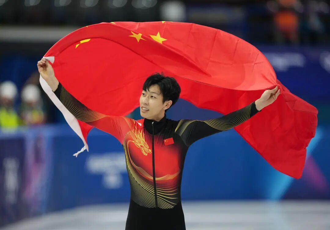 孙龙回应短道速滑1000米摘银:往回看只有失败,我只能往前走 孙龙回应短道速滑1000米摘银:往回看只有失败,我只能往前走