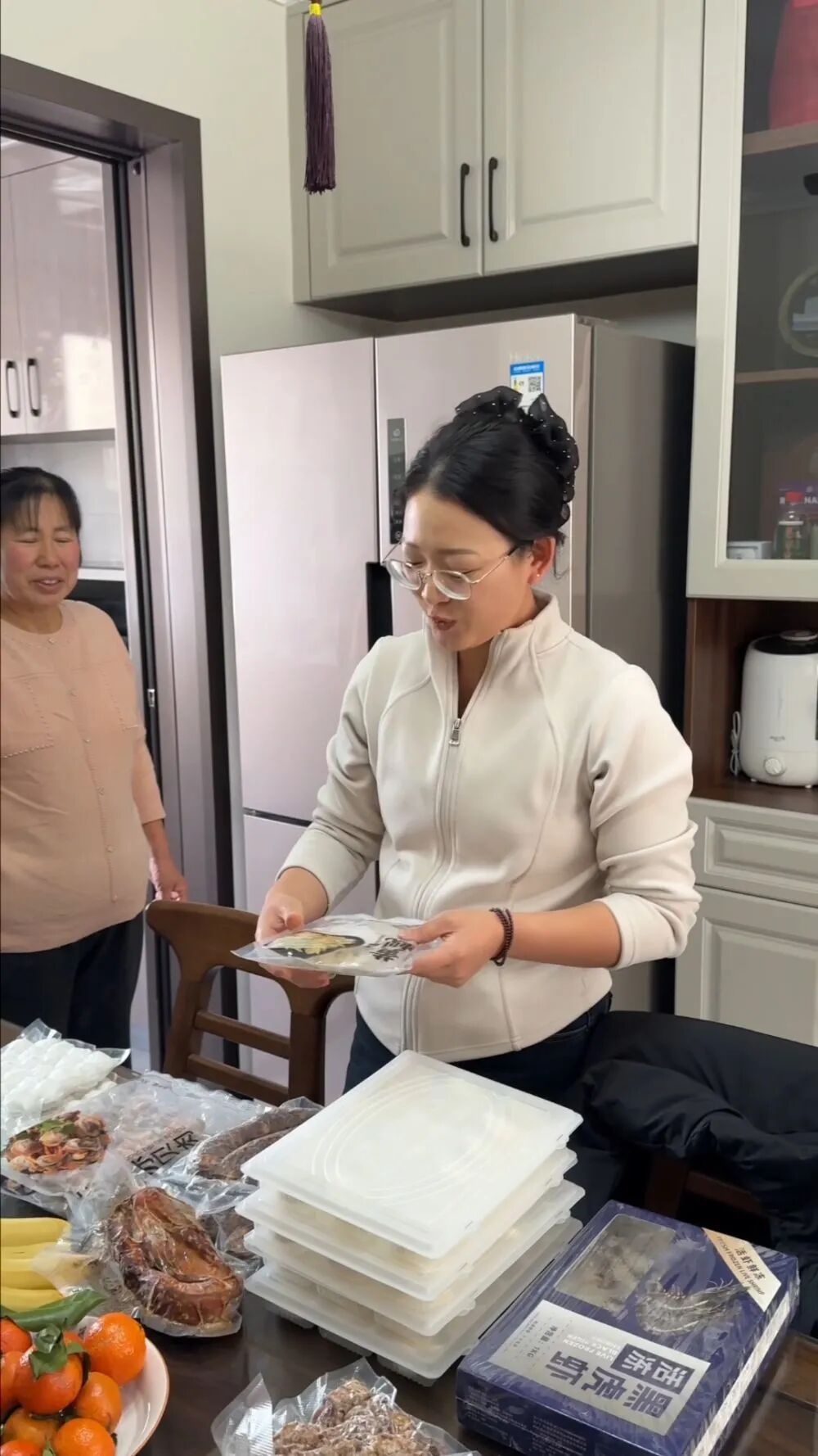 山东汉子咬下一口包子,眼泪唰地就下来了 山东汉子咬下一口包子,眼泪唰地就下来了