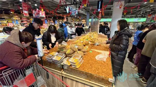 除夕将至年味浓！哈市年货采购迎高峰