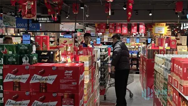 除夕将至年味浓！哈市年货采购迎高峰