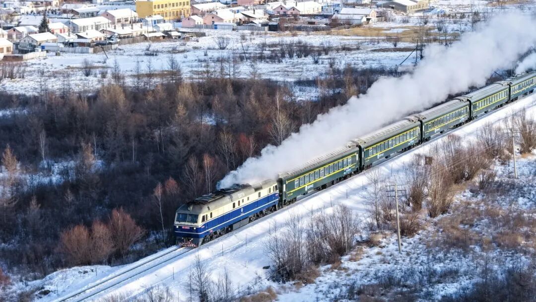 加挂4节车厢！这趟列车为何如此火爆？