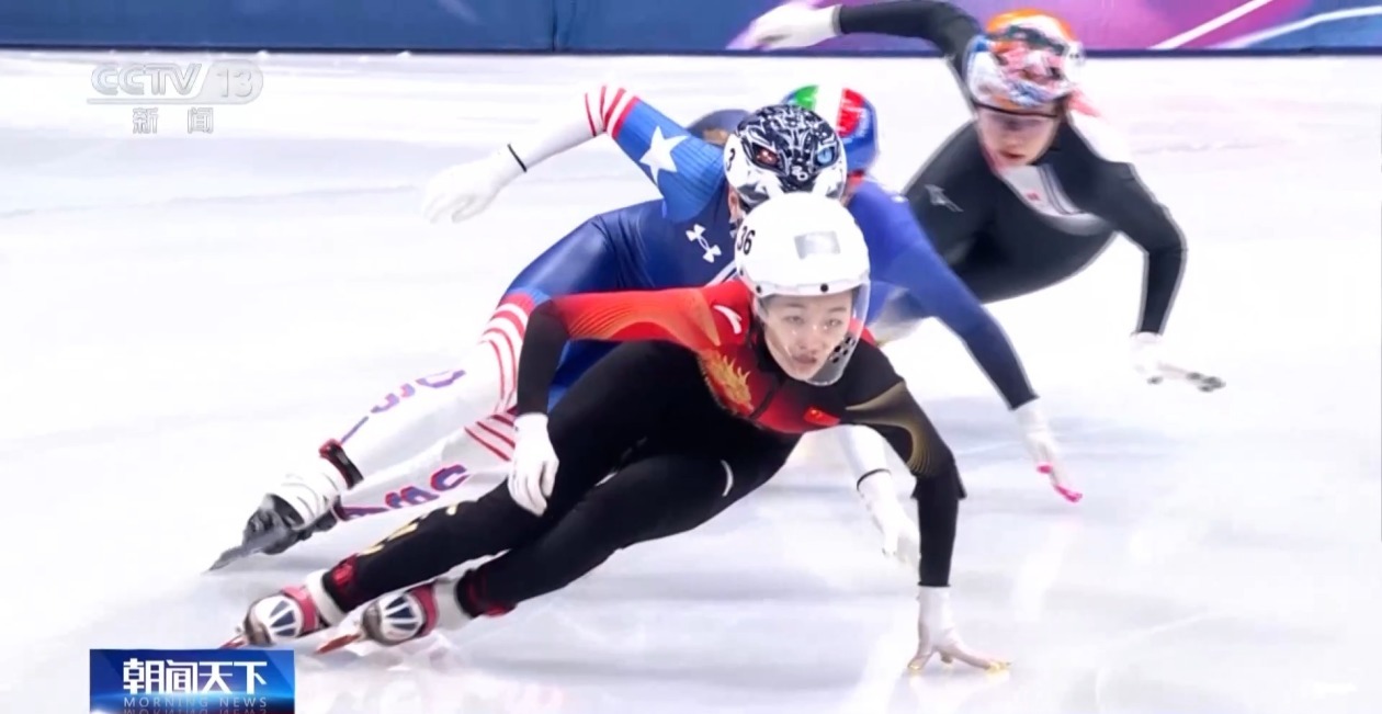 拉满弓的姿势、刀尖定胜负 看懂短道速滑的细节