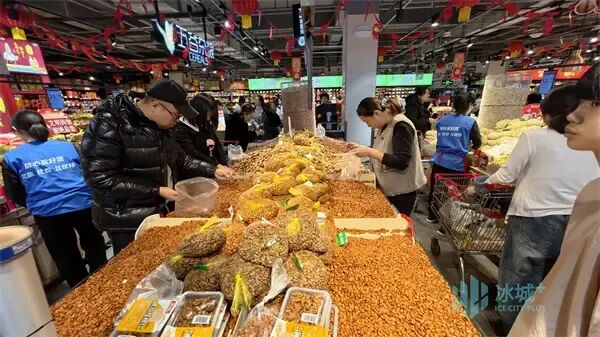 除夕将至年味浓！哈市年货采购迎高峰