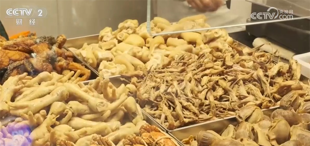 传统与科技交织撬动节日消费新场景 从“年货经济”看经济增长新动能