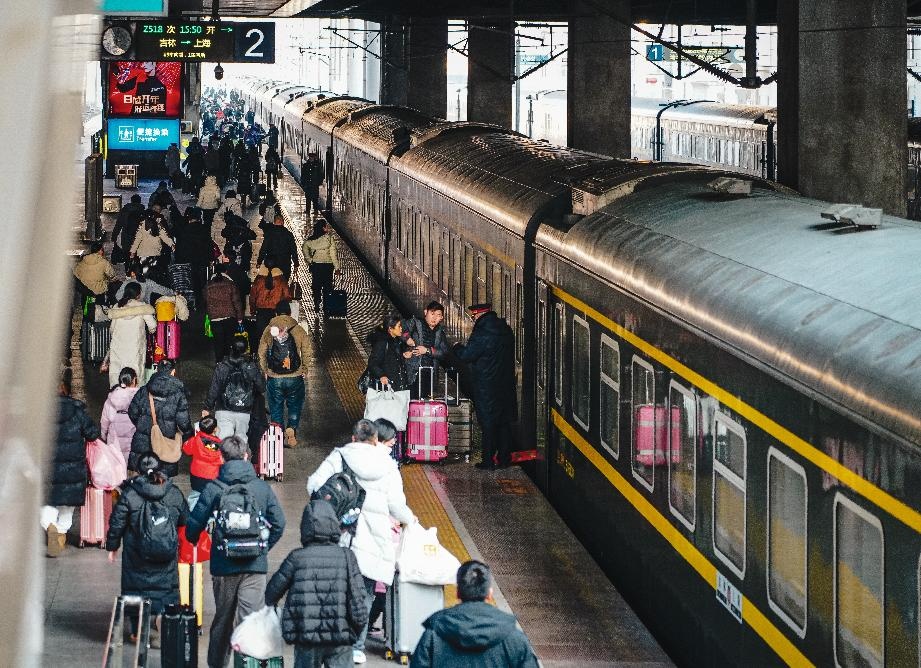 客流高峰将至 长春站全力守护旅客归途