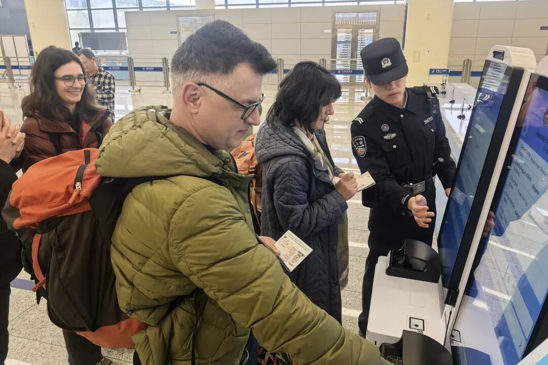 日均84万人次，高峰期或将突破105万！深圳口岸将迎客流高峰