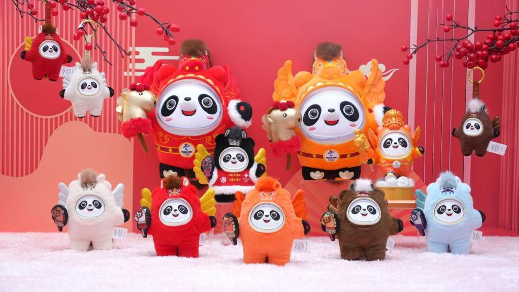 国际奥委会主席捧在手心的这只“熊猫” 依旧是顶流! 国际奥委会主席捧在手心的这只“熊猫” 依旧是顶流!