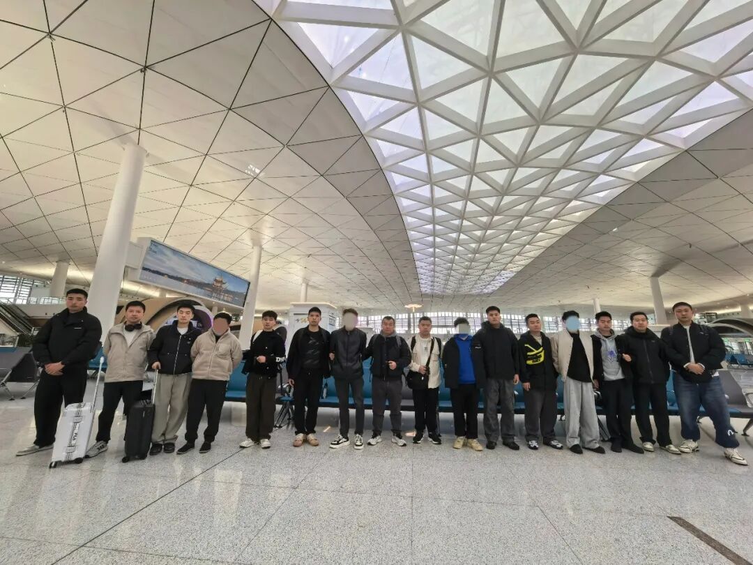 知名大厂员工，兼职犯罪团伙技术核心