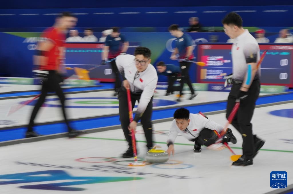 冬奥会冰壶——男子循环赛:中国队不敌瑞士队 冬奥会冰壶——男子循环赛:中国队不敌瑞士队