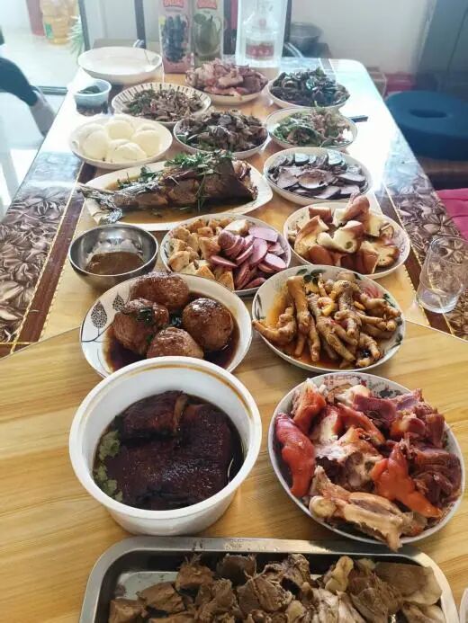 新春走基层 | “搭子式过年”成风潮 新春走基层 | “搭子式过年”成风潮