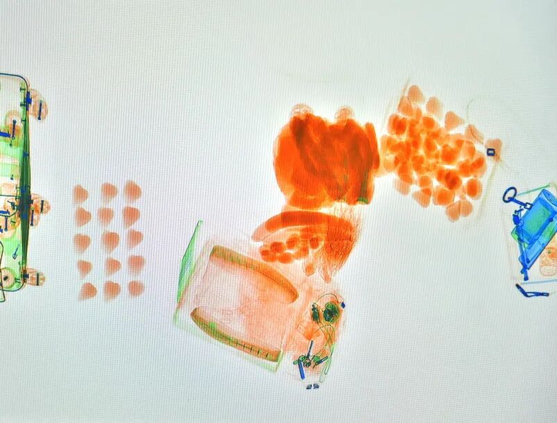 安检仪扫出满屏的“小红心”，到底是啥？