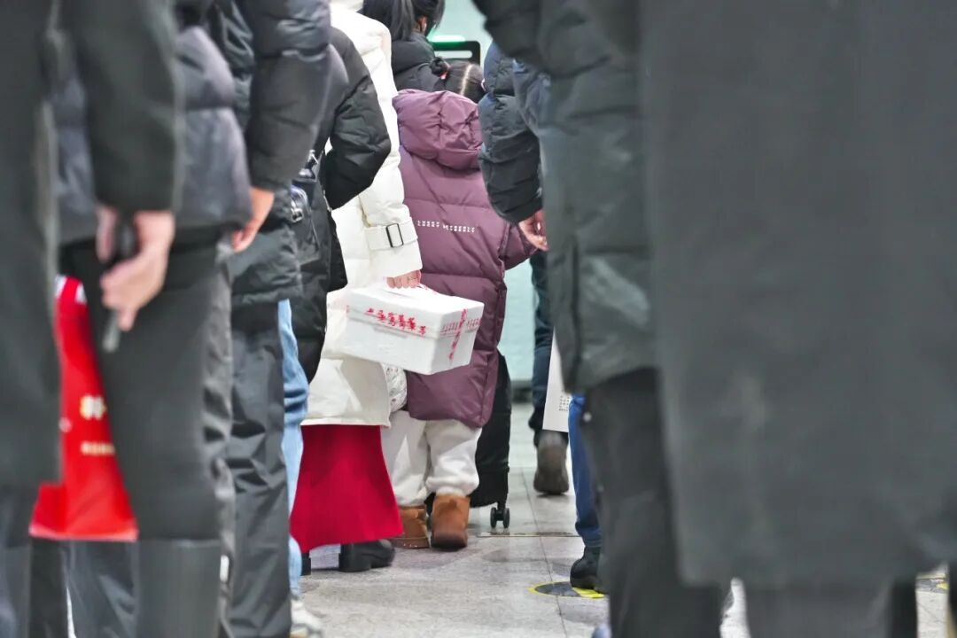 安检仪扫出满屏的“小红心”，到底是啥？