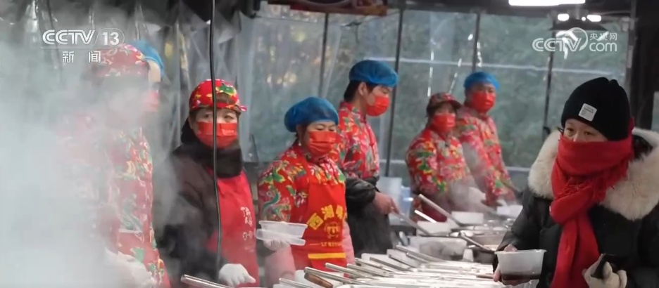 品土菜、看民俗、体验乡土年味 年夜饭新吃法点燃新春消费新热点 品土菜、看民俗、体验乡土年味 年夜饭新吃法点燃新春消费新热点