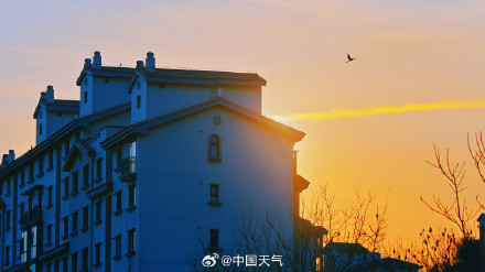北京节前最后一个工作日现梦幻朝霞