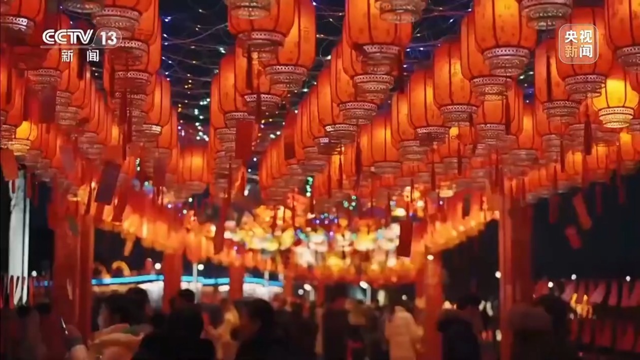 到中国过年！外国游客晒出春节新体验