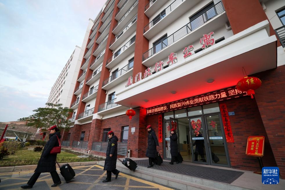 新春走基层丨护送万千乡愁 奔赴团圆之路