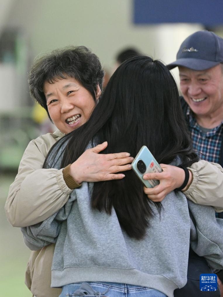 团圆，不只有一种方向