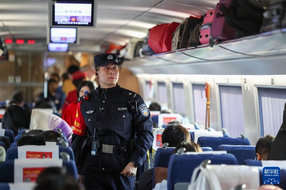 新春走基层丨护送万千乡愁 奔赴团圆之路