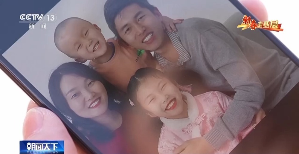 穿行茫茫戈壁 他们为“天梯”清理尘埃 穿行茫茫戈壁 他们为“天梯”清理尘埃