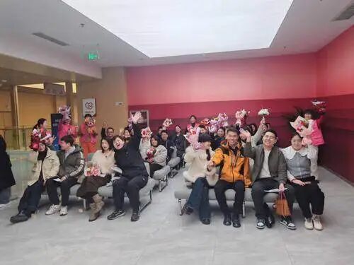 2月14日，郑州1618对新人登记结婚，全省第一