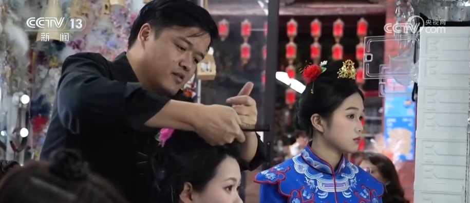 “更”新“焕”新活化千年历史肌理 美景生“金”释放消费新潮活力