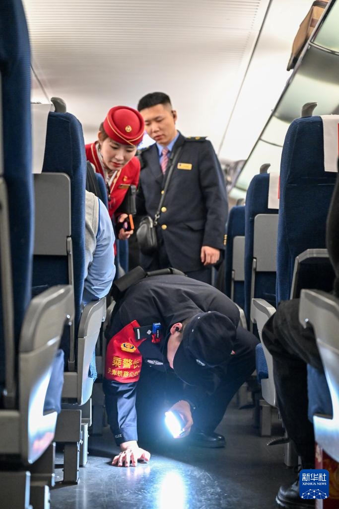 新春走基层丨护送万千乡愁 奔赴团圆之路