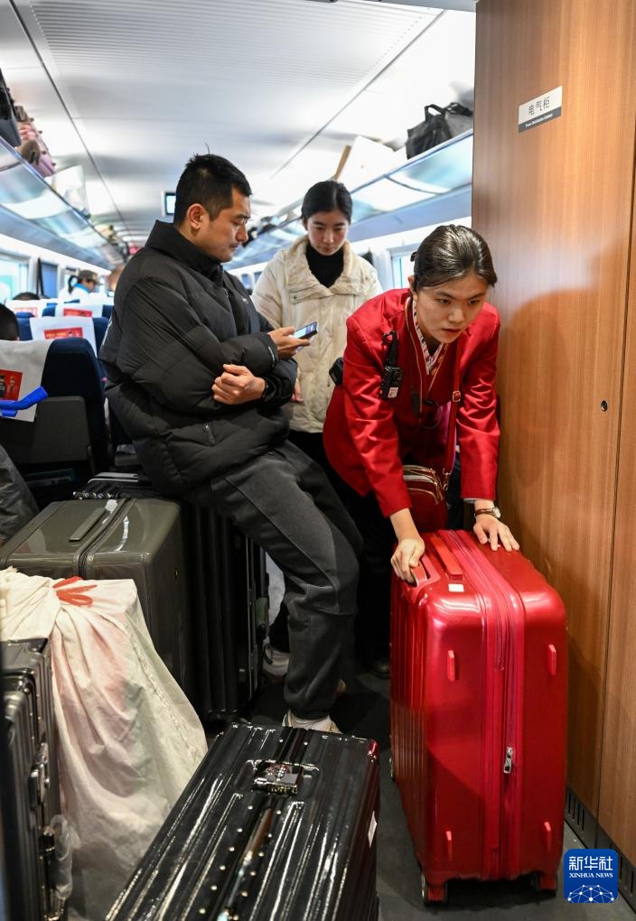 新春走基层丨护送万千乡愁 奔赴团圆之路