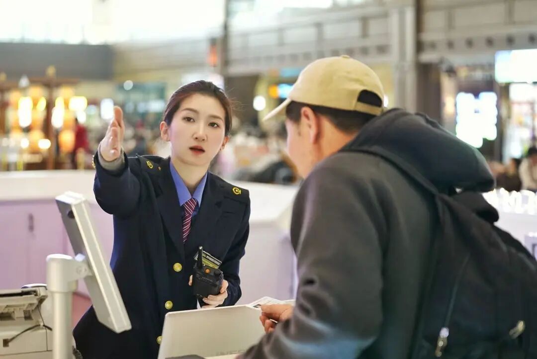 春节假期首日西安铁路局预计发送旅客50.5万人次!加开列车178列 春节假期首日西安铁路局预计发送旅客50.5万人次!加开列车178列