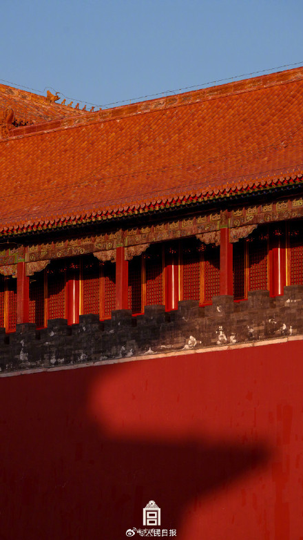 故宫中国红壁纸上新