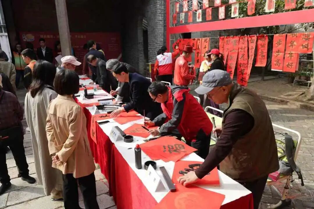 福字春联怎么贴？ 99%的人可能都贴错了