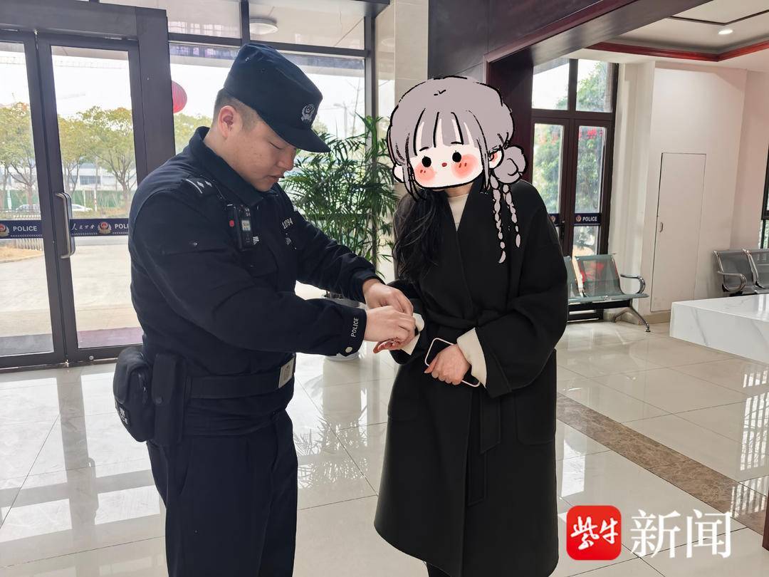 公交车上丢了金项链,民警成功锁定“拣走”的乘客 公交车上丢了金项链,民警成功锁定“拣走”的乘客