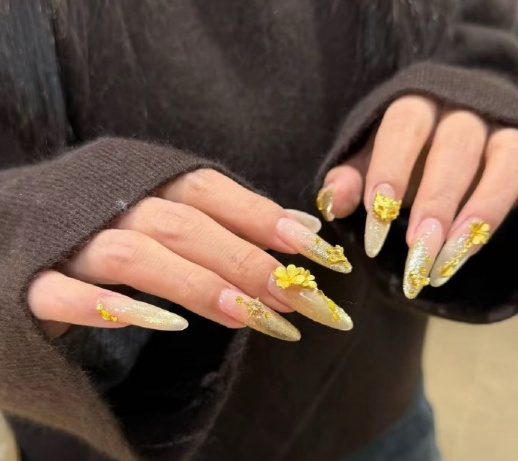 突然火了！今年春节流行做“黄金甲”，有人花了4万元！网友：随便丢一个几千元没了