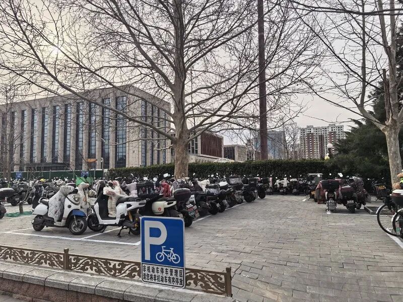 1号线古城站、八宝山站临时封站!替代出行方案→ 1号线古城站、八宝山站临时封站!替代出行方案→