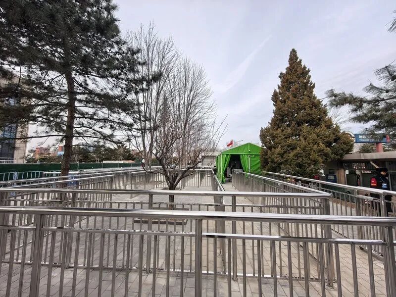 1号线古城站、八宝山站临时封站!替代出行方案→ 1号线古城站、八宝山站临时封站!替代出行方案→