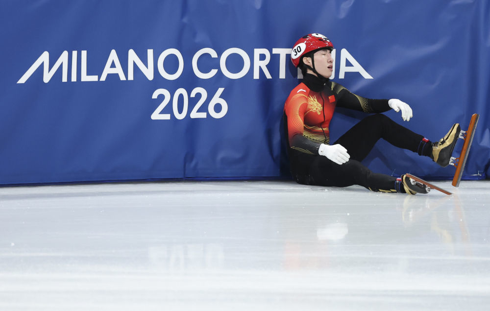 冬奥会|小科普:有的摔倒能晋级,有的只能认倒霉?——拆解短道速滑判罚门道 冬奥会|小科普:有的摔倒能晋级,有的只能认倒霉?——拆解短道速滑判罚门道