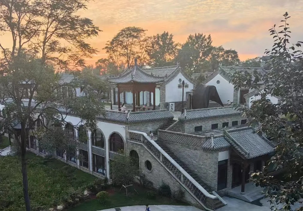 村民当群演，鸡鸭有片酬！这个古村出圈了