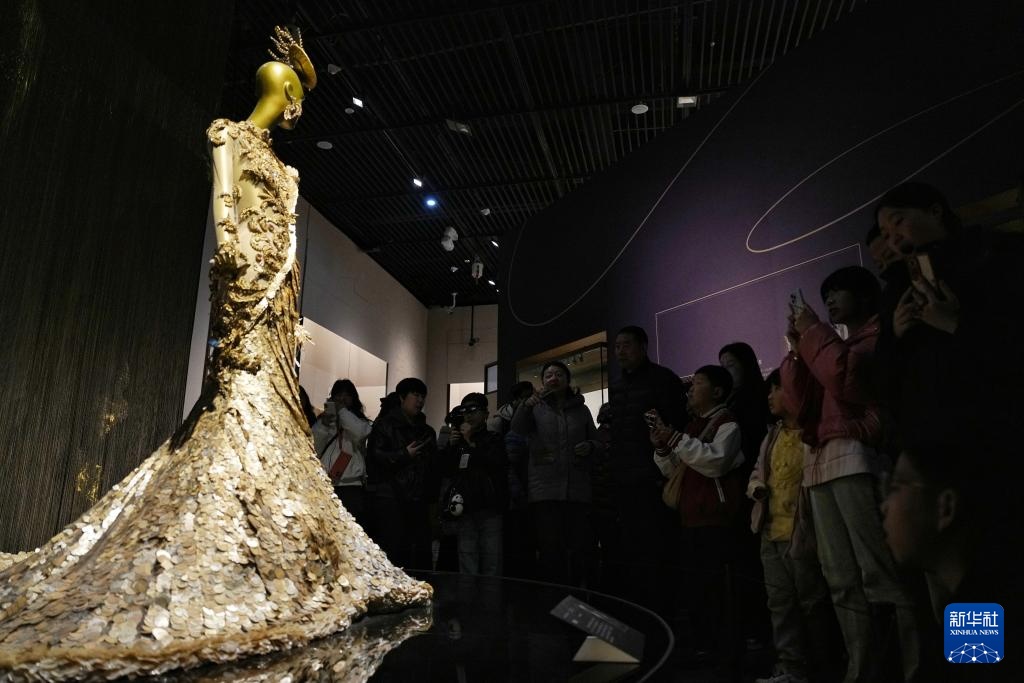 文化贺岁启新程 成博特展迎客忙 文化贺岁启新程 成博特展迎客忙