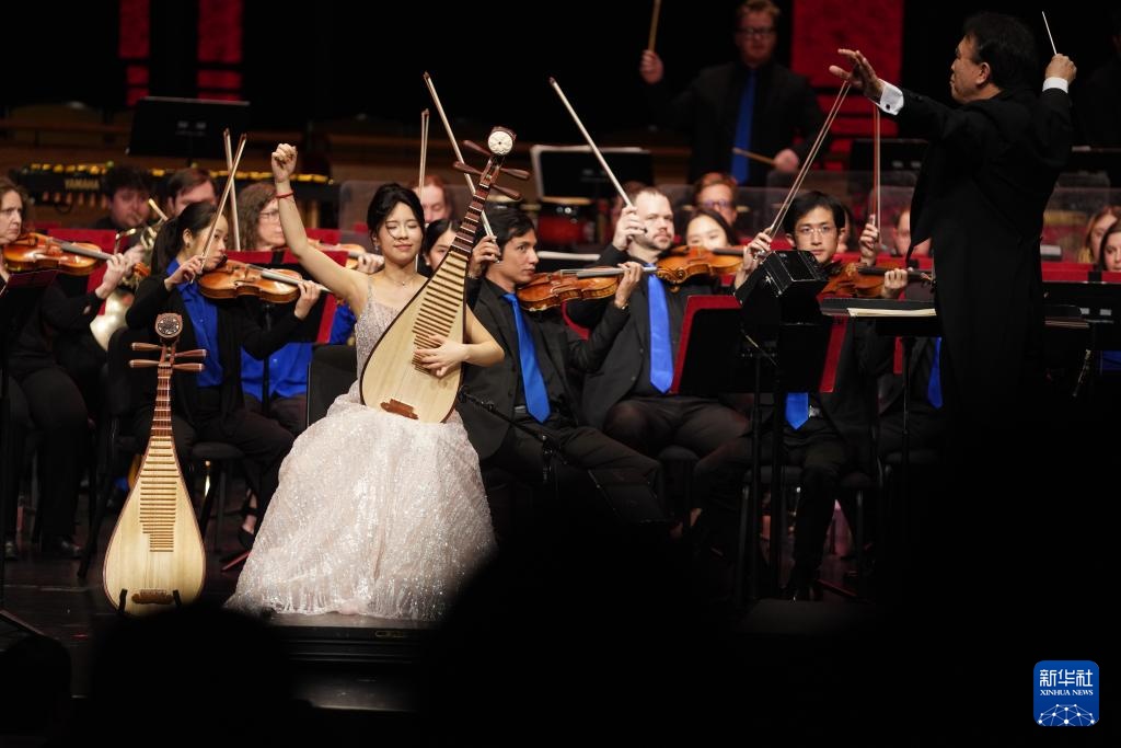 “春之声”中国新年音乐会在纽约举行 “春之声”中国新年音乐会在纽约举行