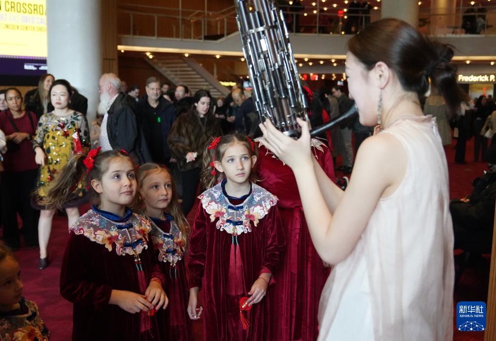 “春之声”中国新年音乐会在纽约举行 “春之声”中国新年音乐会在纽约举行
