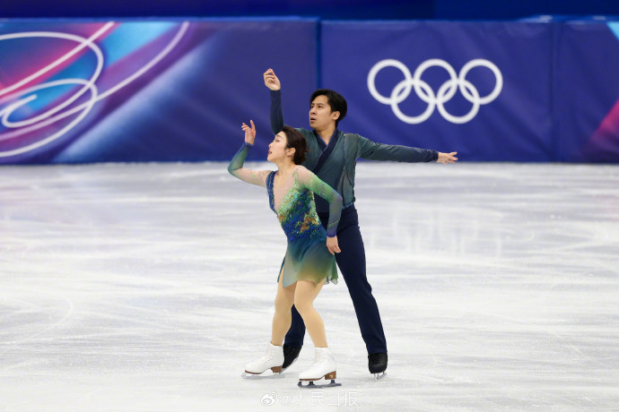 祝贺！“葱桶组合”双人滑第五