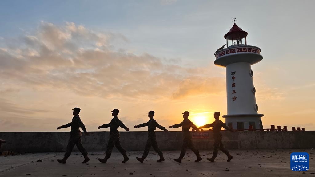 万家团圆，有他们守护