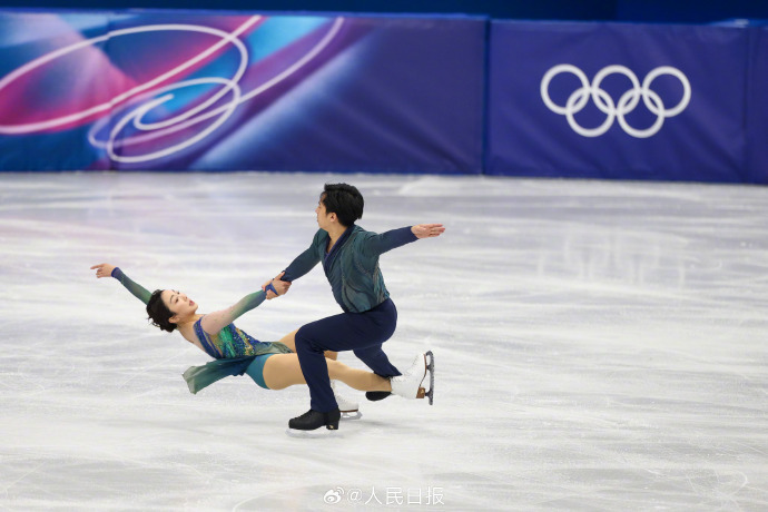 祝贺！“葱桶组合”双人滑第五
