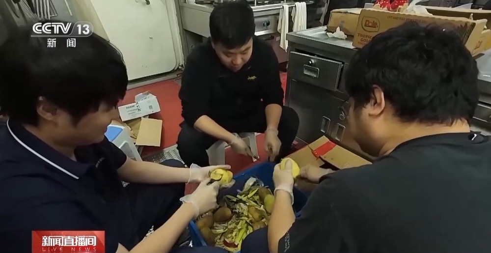 在南极许下心愿 “雪龙”号上科考队员有什么新年愿望? 在南极许下心愿 “雪龙”号上科考队员有什么新年愿望?