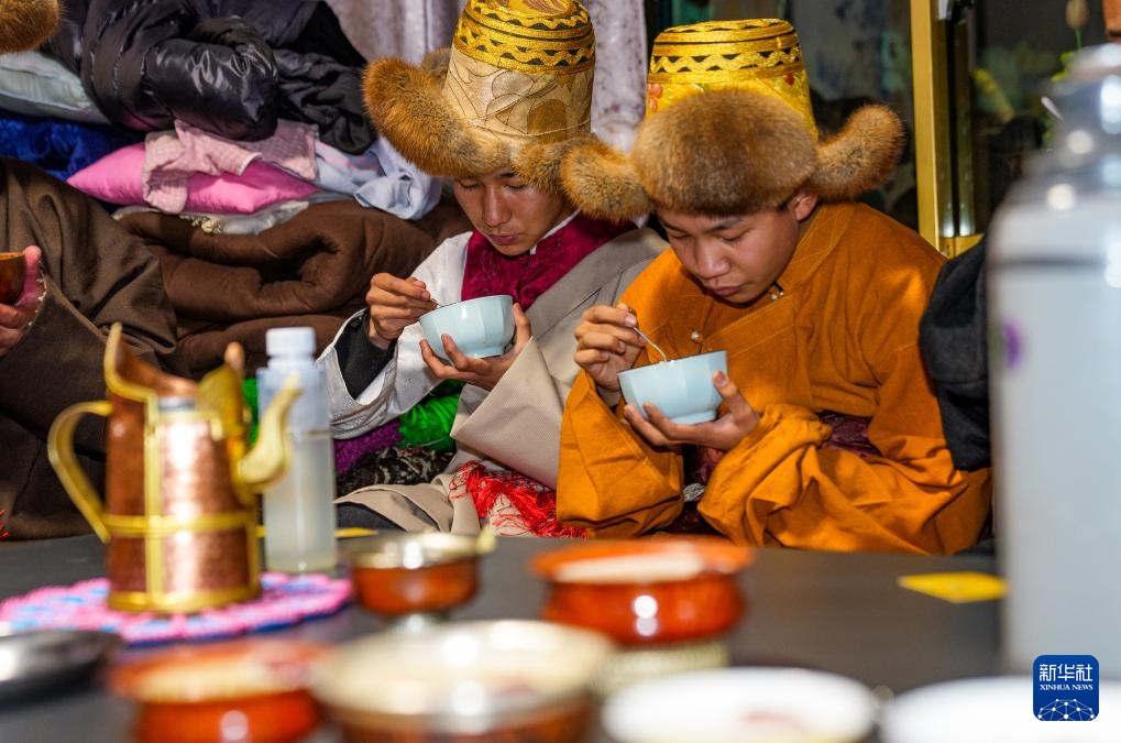 除夕逢“古突” 雪域高原话团圆