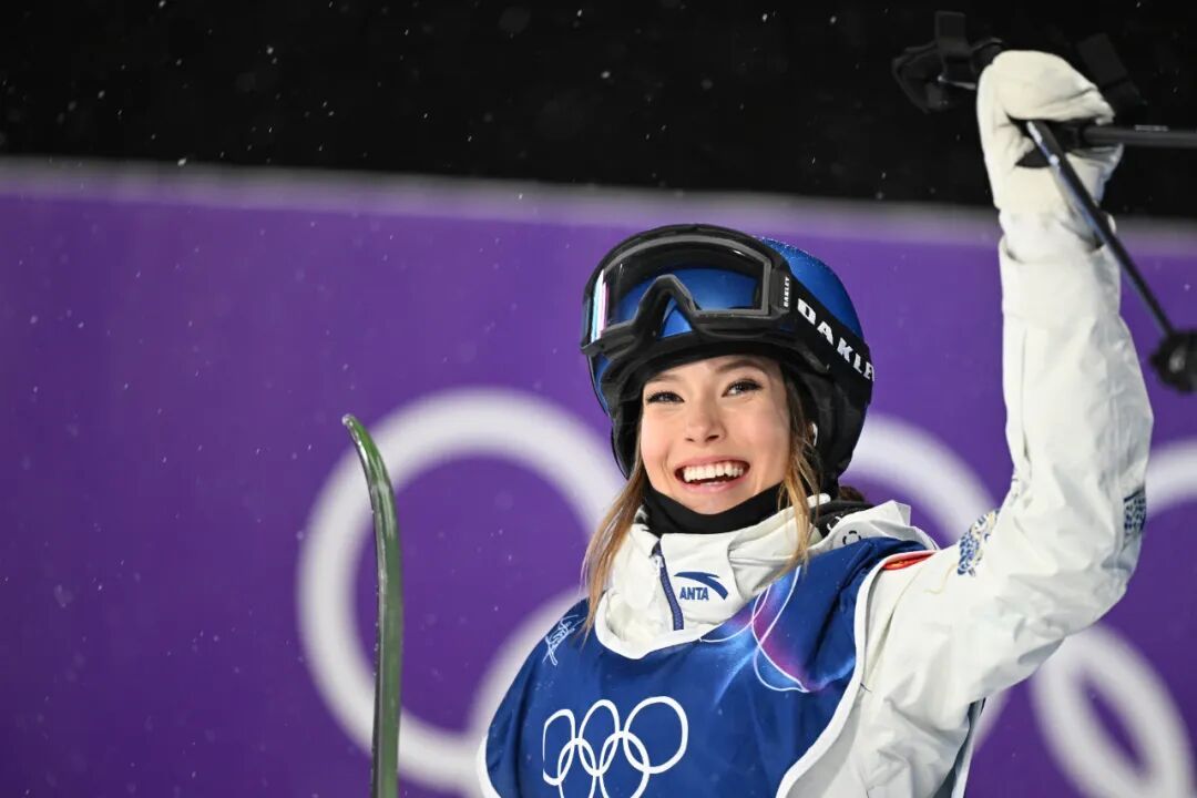 谷爱凌摘银! 谷爱凌摘银!