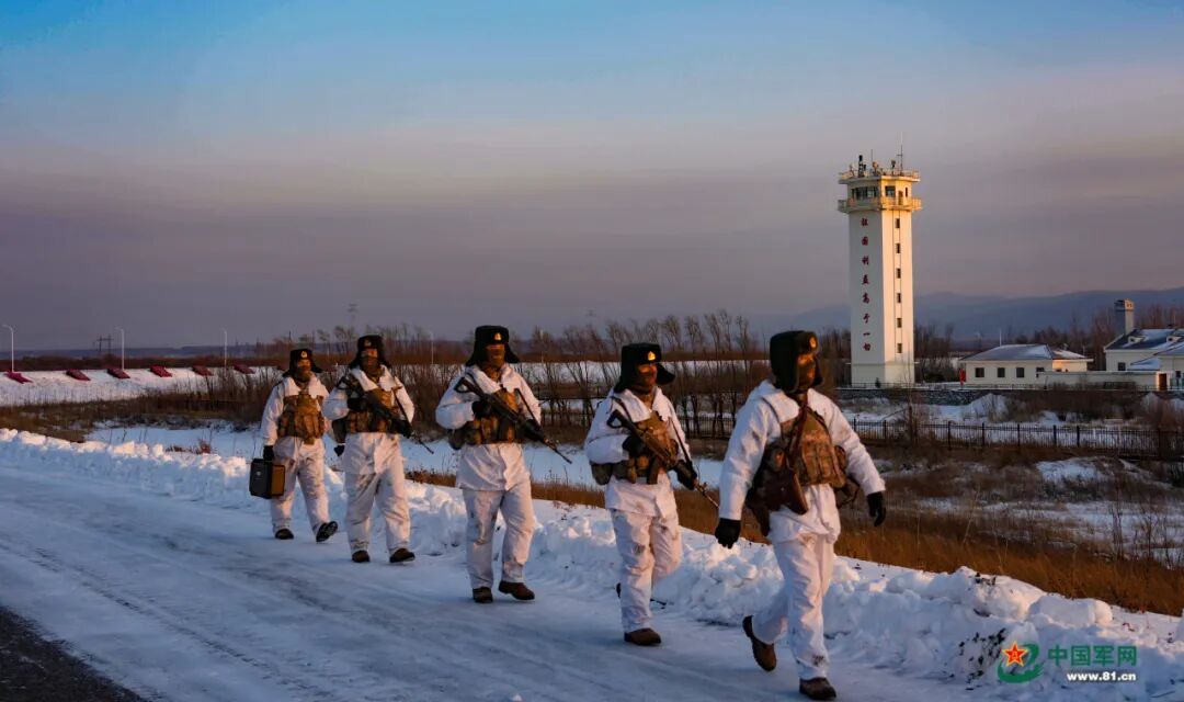 东极哨所的兵，守着第一缕朝阳